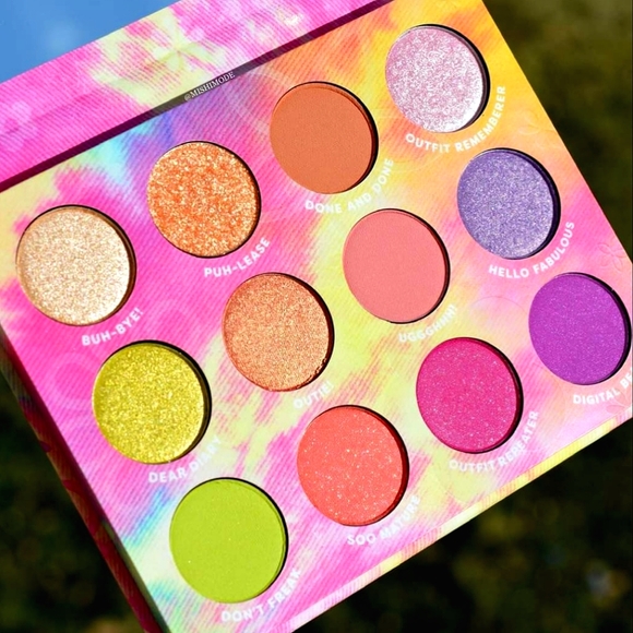 Lizzie McGuire Eyeshadow Palette - Picture 15 of 16